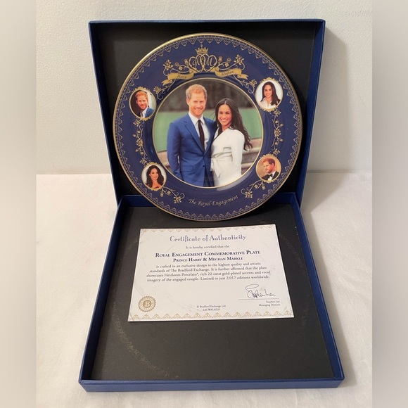 The Bradford Exchange Prince Harry & Meghan Royal Engagement Plate - Picture 9 of 13